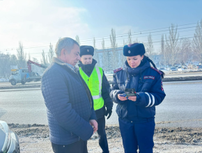 Это не проверка документов! Водителей поздравили с наступающим праздником