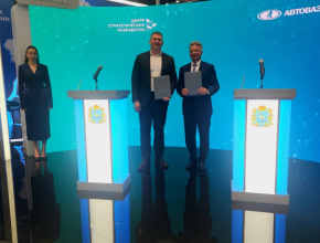 АВТОВАЗ И ЦСР подписали соглашение о сотрудничестве