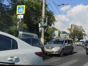 Портпосёлок. Большая пробка в обе стороны