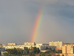 Над Тольятти пошел лёгкий дождь — и небо подарило радугу!