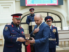 Губернатора Вячеслава Федорищева посвятили в казаки. Глава региона прошел казачью и православную процедуру сверстания в казаки