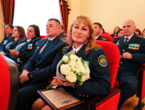 Накануне Дня таможенника глава региона вручил награды сотрудникам ведомства