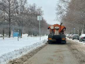 В Тольятти продолжается расчистка дорог, включая внутриквартальные проезды