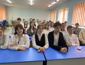 Тольяттинские старшеклассники обсуждают благоустройство города в рамках федерального проекта