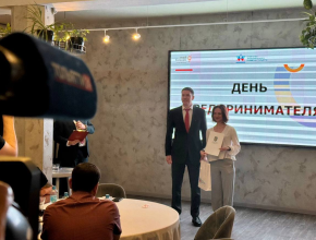 Прямо сейчас в Тольятти проходит встреча главы города Ильи Сухих с бизнес-сообществом.