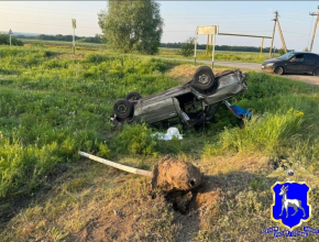 В Самарской области женщина без прав попала в аварию на незарегистрированном автомобиле