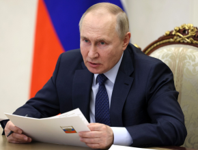 Владимир Путин рассказал о мобилизации и дополнительных выплатах для медиков