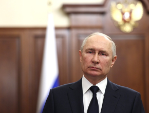 Владимир Путин поблагодарил россиян за выдержку, сплочённость и патриотизм