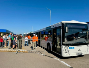 Вы ещё успеваете заглянуть в самое сердце АВТОВАЗа!  Экскурсионные автобусы стартуют от заводоуправления