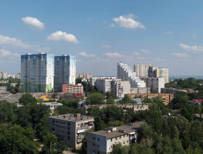 Ключевой вопрос. Дмитрий Азаров и банк ВТБ договорились о запуске льготной ипотеки для жителей региона