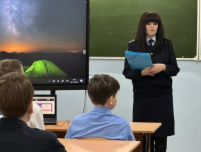 Сеть может быть ловушкой: школьникам рассказали о правилах поведения в интернете