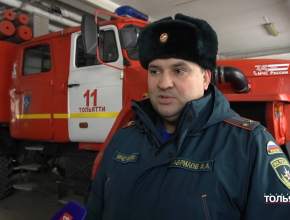 Пожарная не спасёт, если машины в проезде стоят как попало! Напоминают спасатели