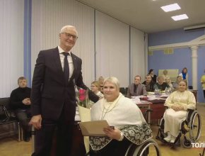 Они никогда не сдаются! Тольяттинцы с ограниченными возможностями здоровья получили именные премии главы города