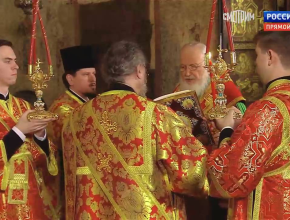 «Мы крепко молимся за вас». Патриарх Московский и всея Руси Кирилл обратился к Владимиру Путину
