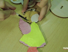 О чем мечтают ребята из детского дома? Конечно, о семье!