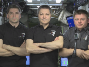 Поздравление с орбиты. Российские космонавты поздравляют с Днём космонавтики с борта МКС