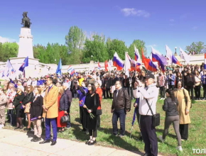 У памятника Василию Татищеву состоялась праздничная акция «Преемственность поколений»