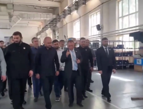 Вячеслав Федорищев посетил автомобилестроительное предприятие в Чеченской Республике