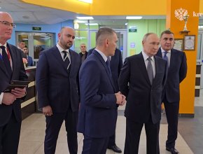 Рабочая программа Президента в Самаре началась с посещения физкультурно-оздоровительного комплекса «Орбита»