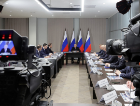 В Самаре Владимир Путин провёл совещание по двигателестроению
