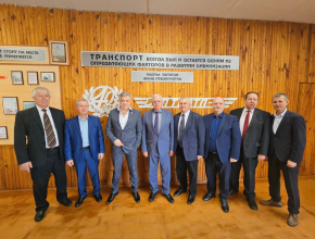 Сегодня исполняется 40 лет автотранспортному предприятию ТПАТП №3. Глава города Николай Ренц поздравил предприятие 