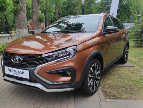 Фестиваль «Пресса-2023»: автомобиль LADA Vesta нового поколения - один из самых популярных экспонатов на площадке телеканала ТОЛЬЯТТИ 24