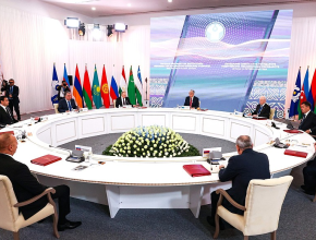 Владимир Путин отметил ответственный и инициативный подход Казахстана на заседании Совета глав государств СНГ