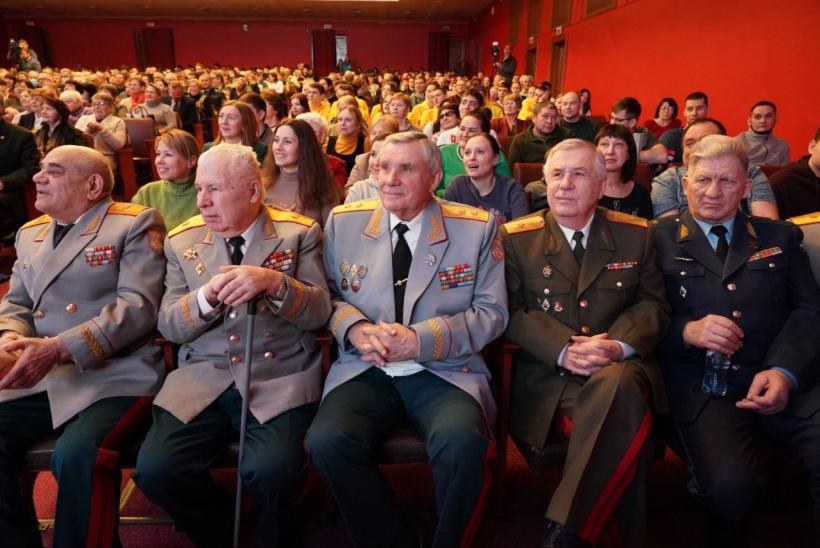 Офицер снятый с учета. Офицер снятый с учета. Штамп о снятии с воинского учета. Отметка о снятии с воинского учета. Приписное свидетельство.