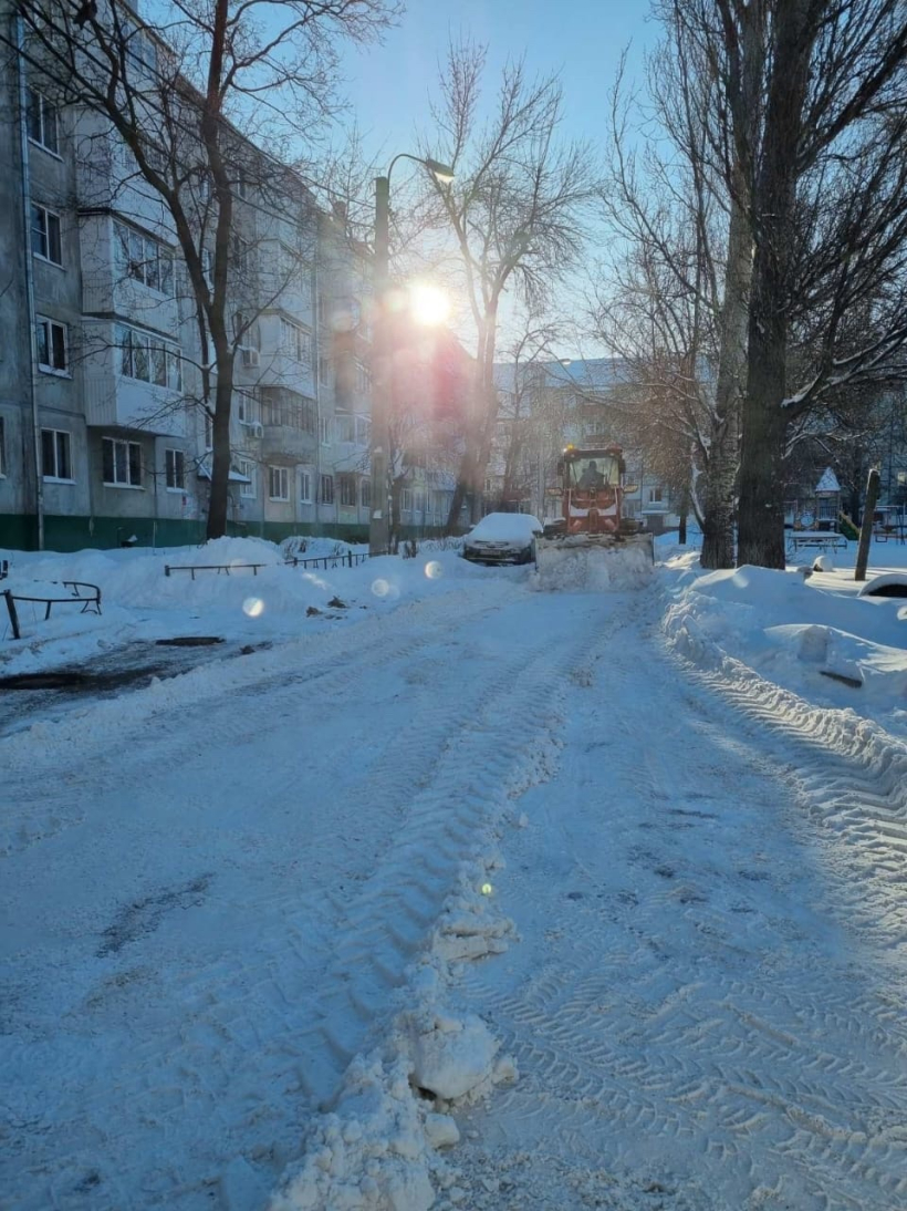 Николай Ренц взял под особый контроль уборку снега и вывоз мусора |  22.01.2024 | Тольятти - БезФормата